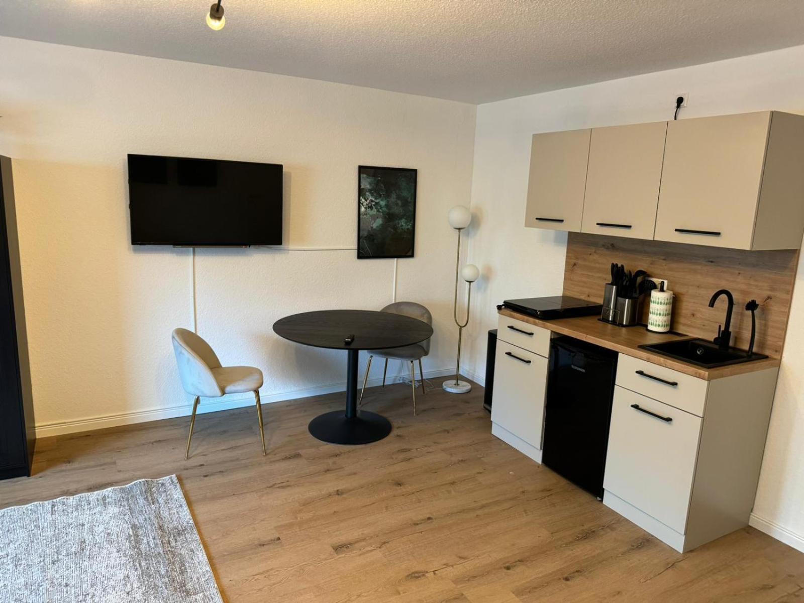 Studio Zimmer In Innenstadt Karlsruhe Luaran gambar